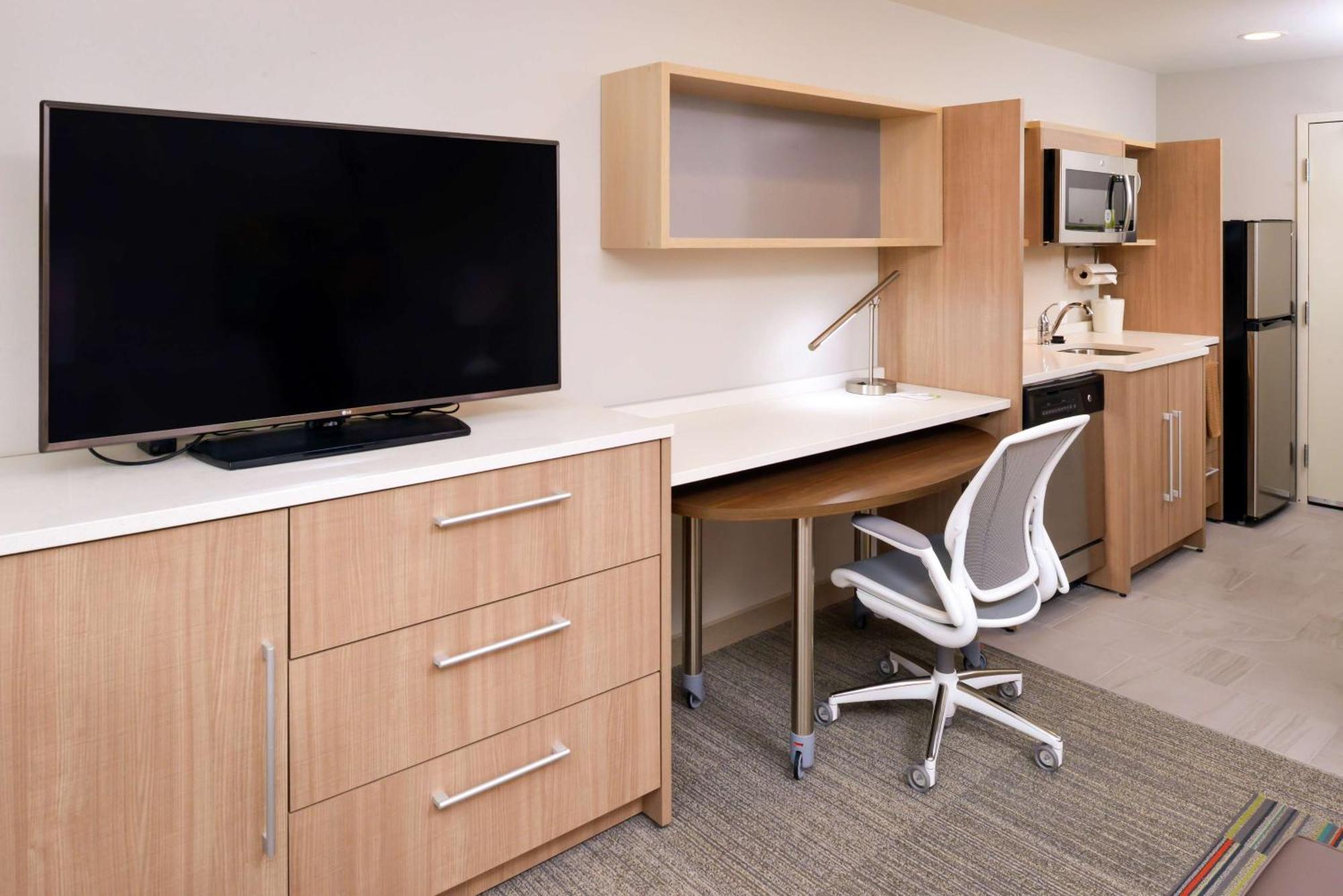 Home2 Suites By Hilton Merrillville Exterior photo